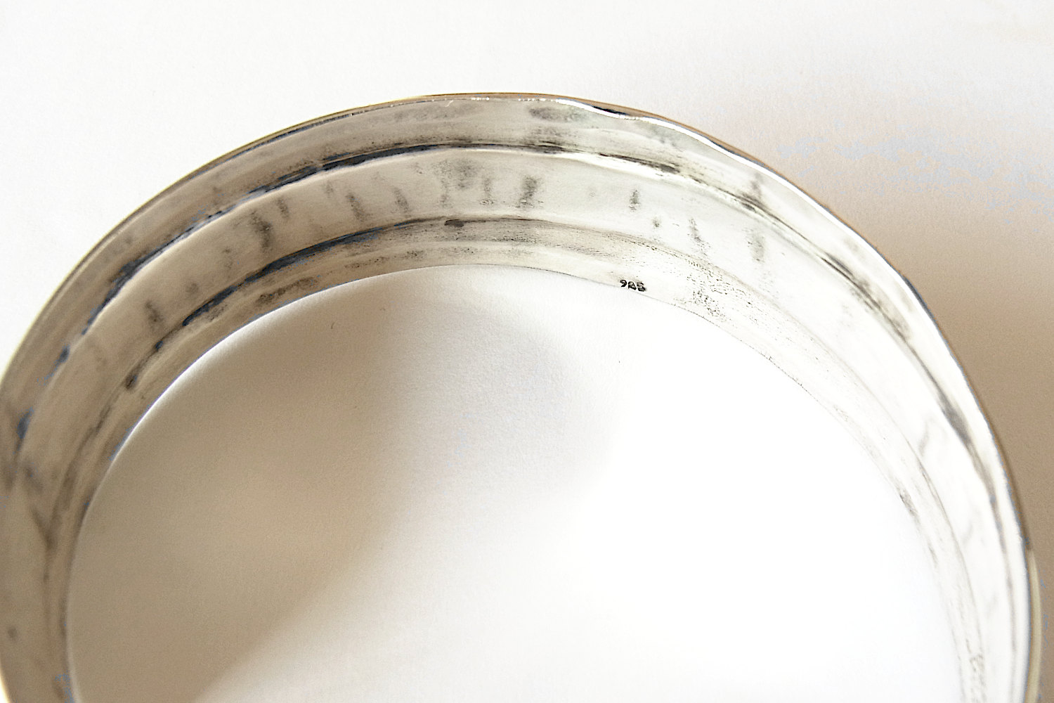 バリ島チュルク製シルバーバングル photo12バリシルバーバングル・ブレスレット