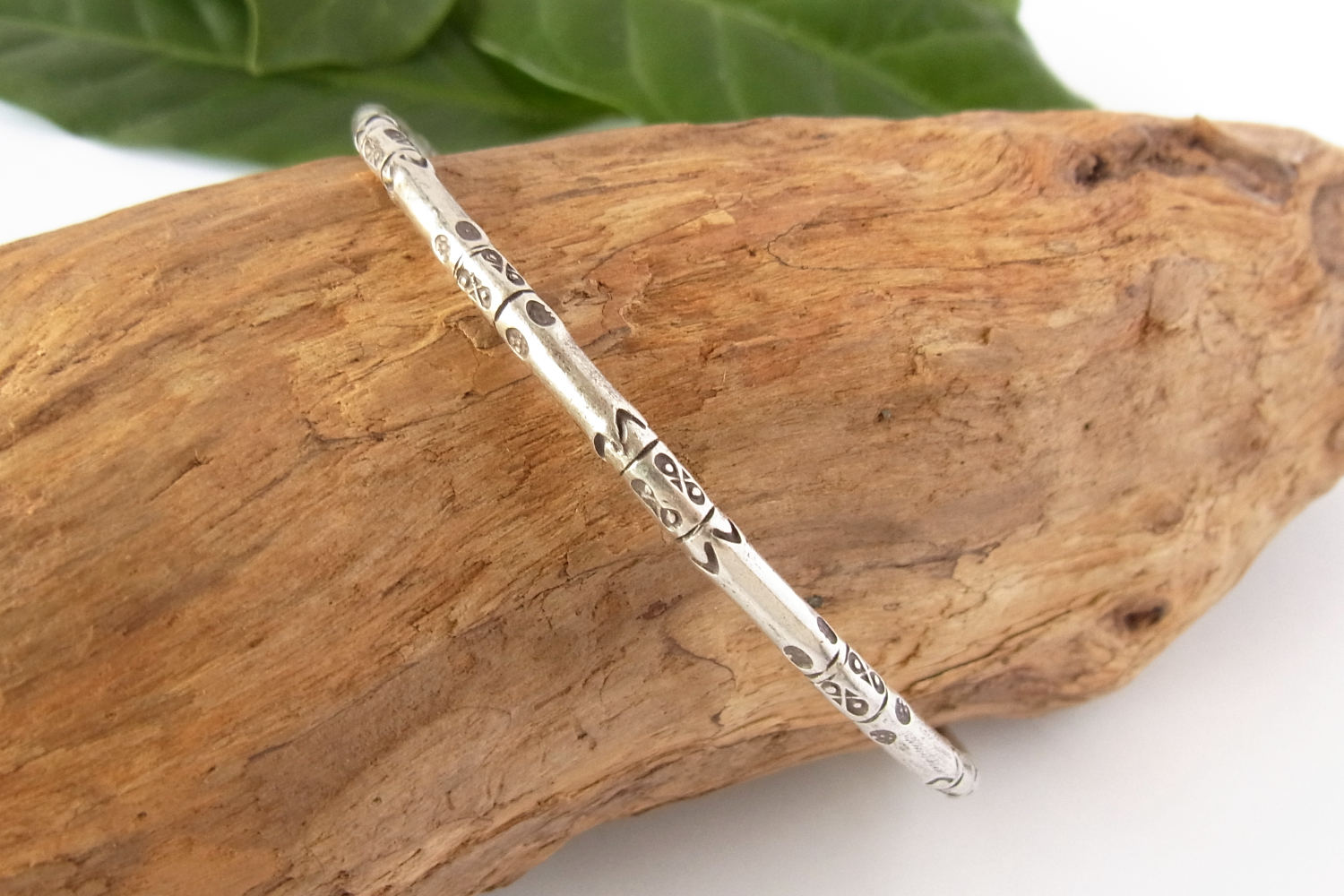 カレンシルバーバングル photo3カレン族シルバーバングル