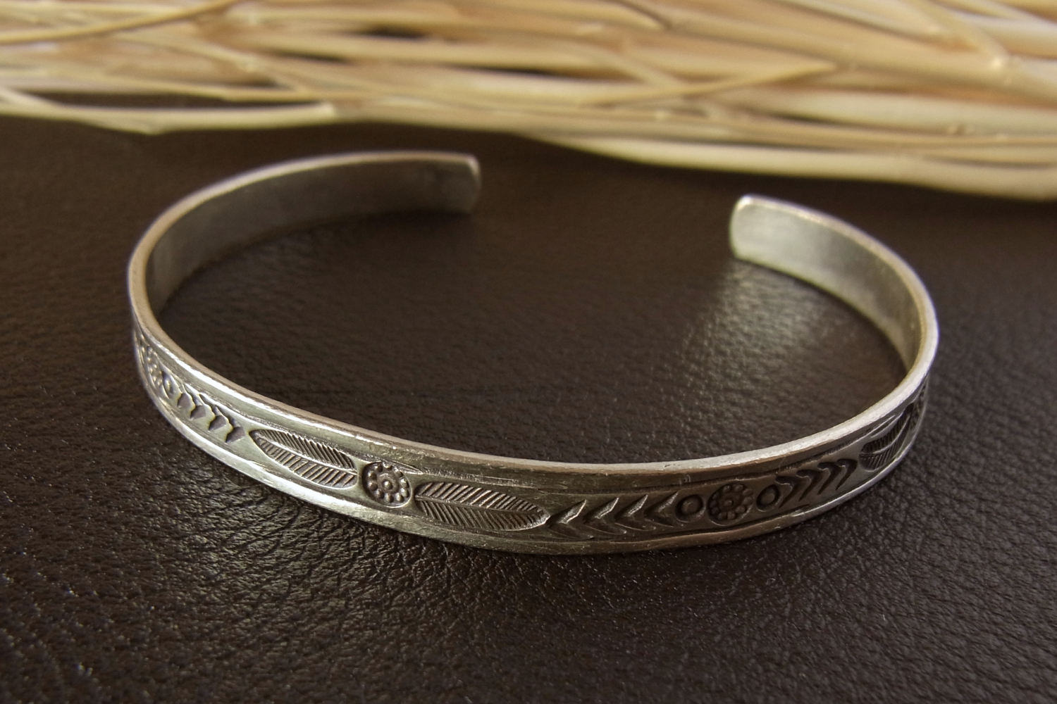 カレンシルバーバングル photo8カレン族シルバーバングル