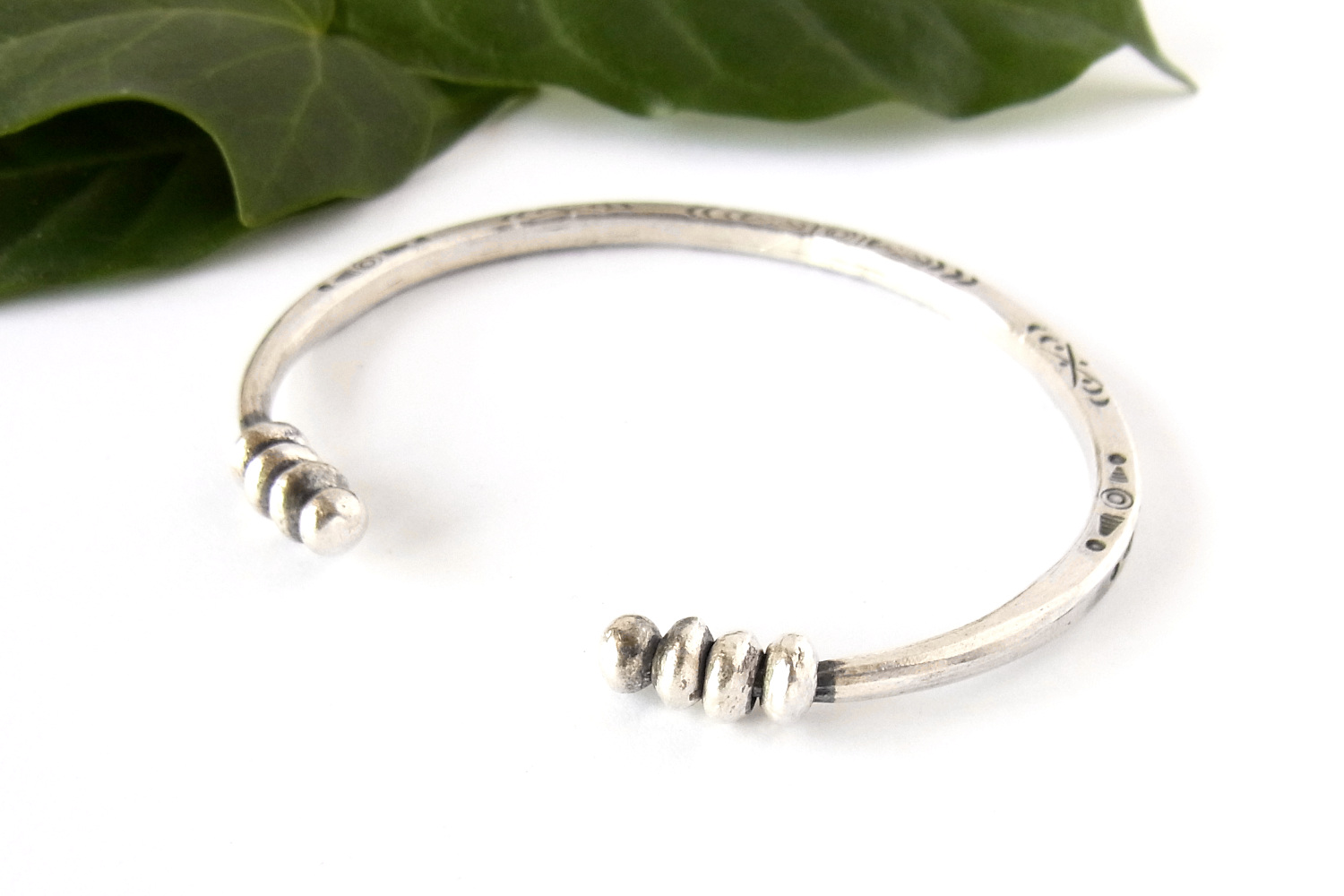 カレンシルバーバングル photo4カレン族シルバーバングル