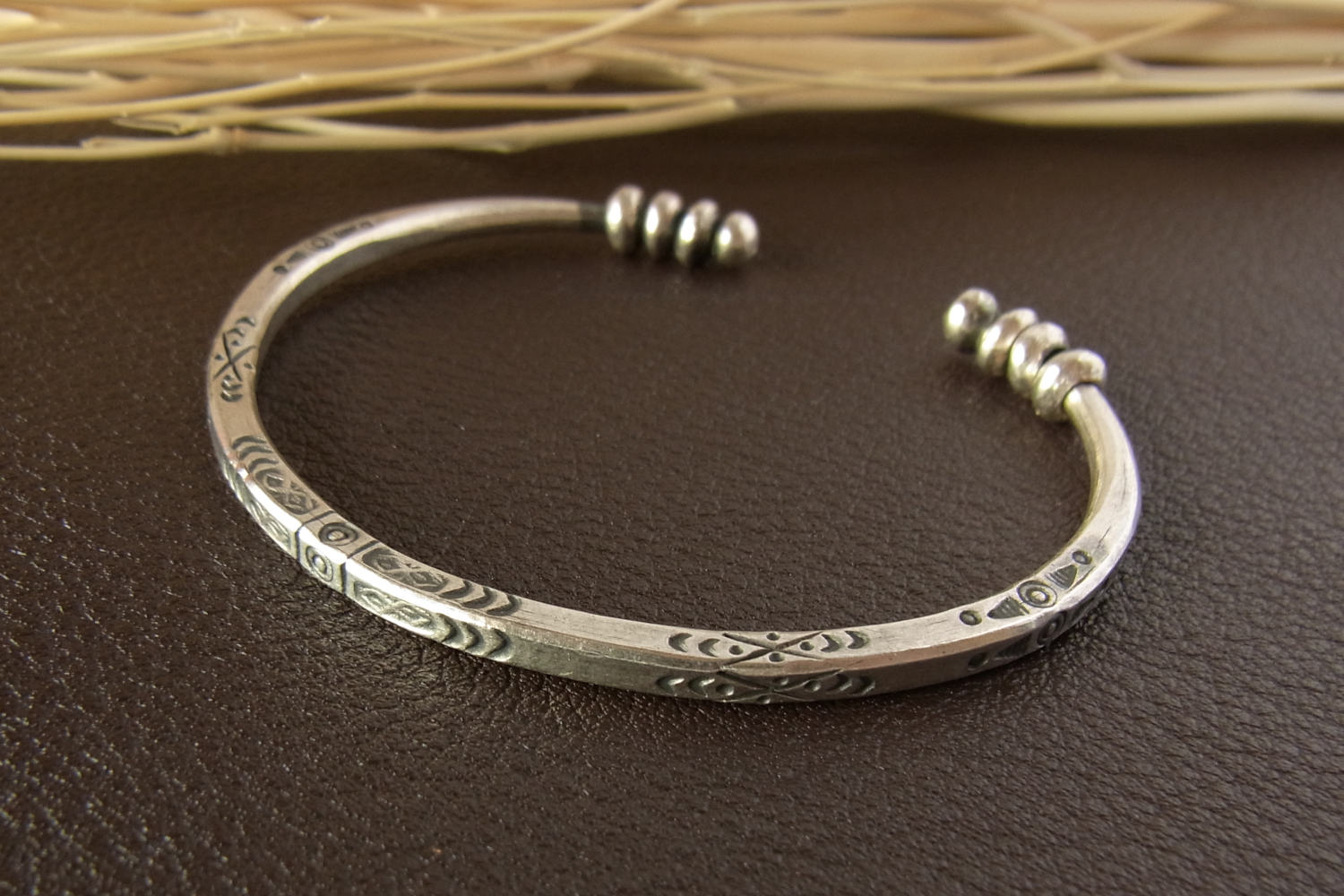 カレンシルバーバングル photo8カレン族シルバーバングル