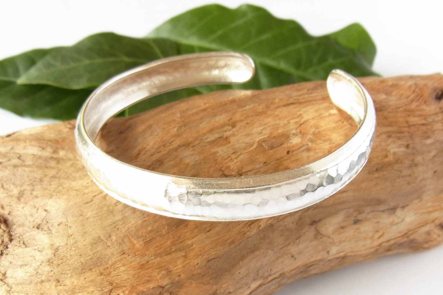 カレンシルバーバングル photo1カレン族シルバーバングル