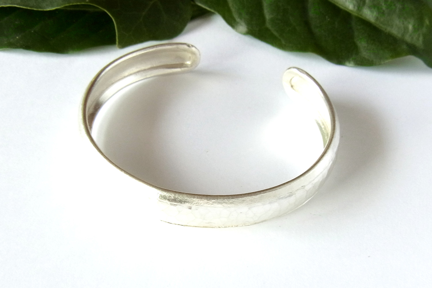 カレンシルバーバングル photo2カレン族シルバーバングル