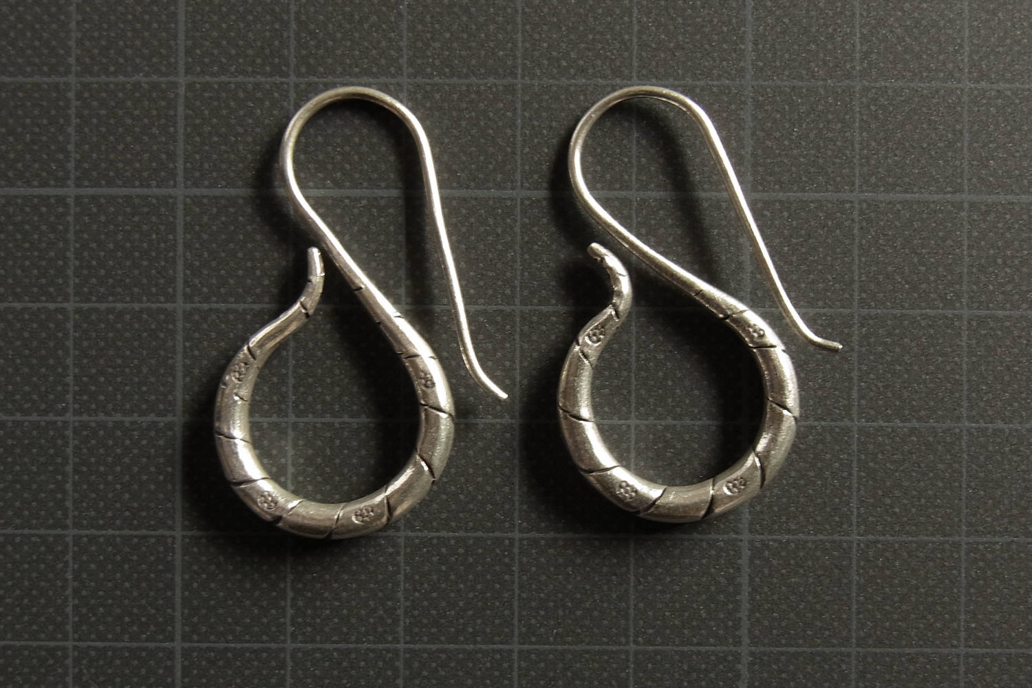 カレンシルバーピアス photo8カレン族シルバーピアス・イヤリング