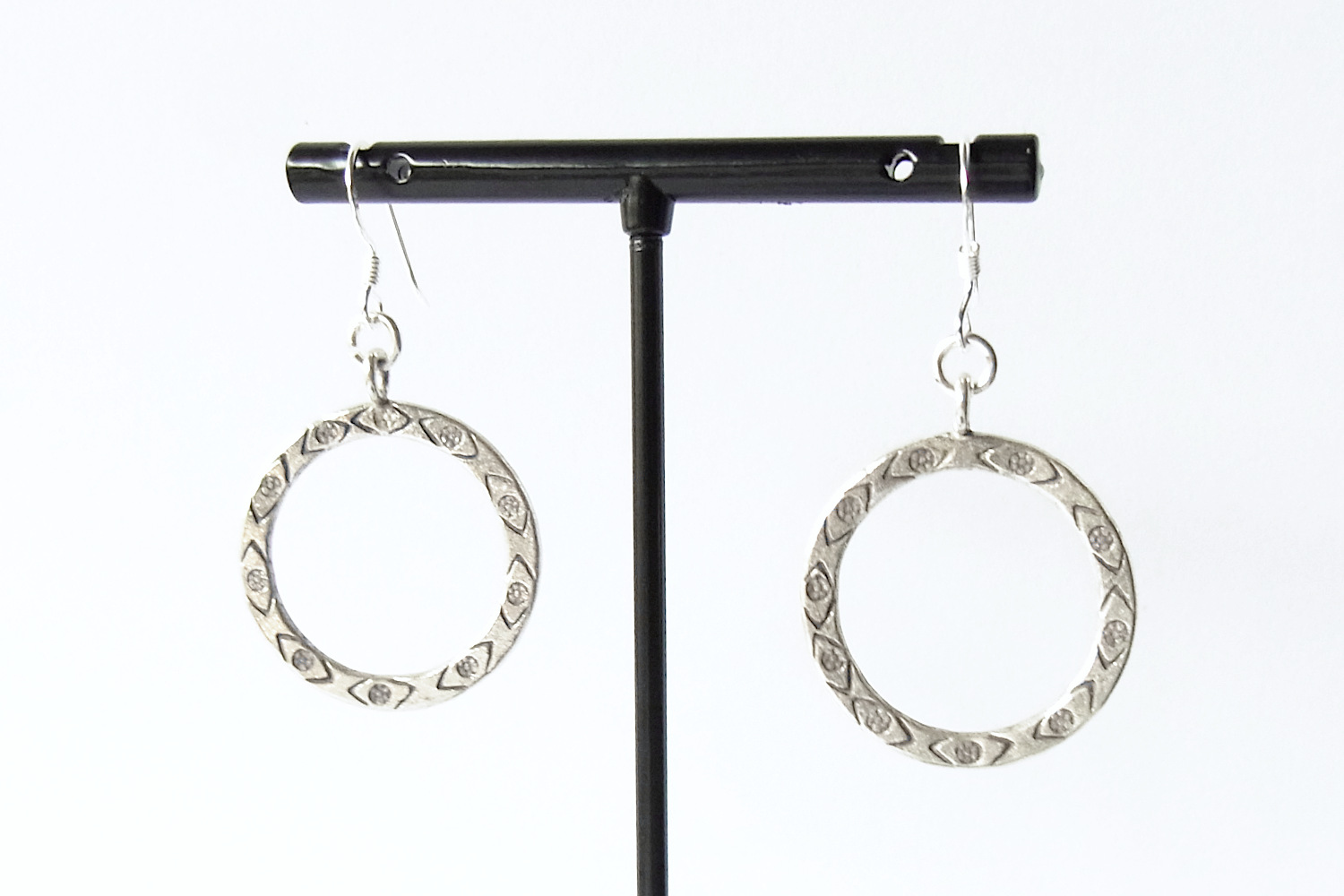 カレンシルバーピアス photo3カレン族シルバーピアス・イヤリング