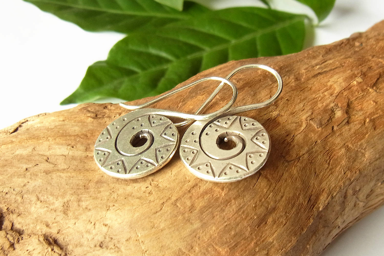 カレンシルバーピアス photo4カレン族シルバーピアス・イヤリング