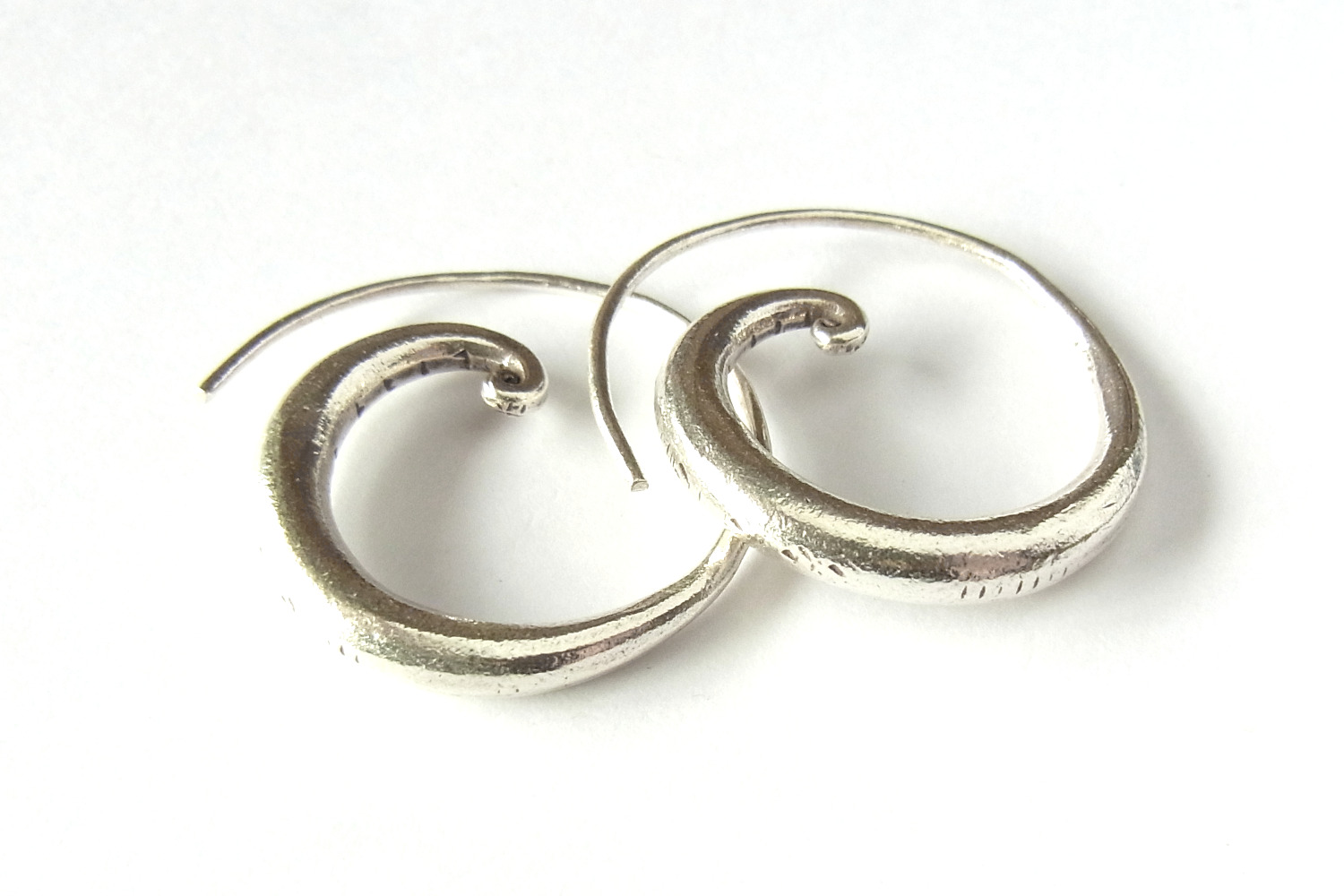 カレンシルバーピアス photo2カレン族シルバーピアス・イヤリング