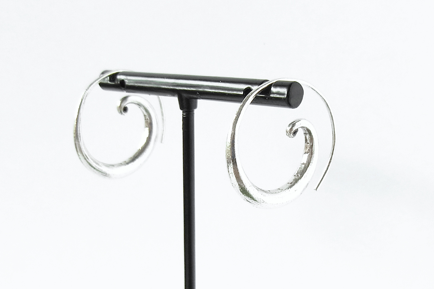 カレンシルバーピアス photo3カレン族シルバーピアス・イヤリング