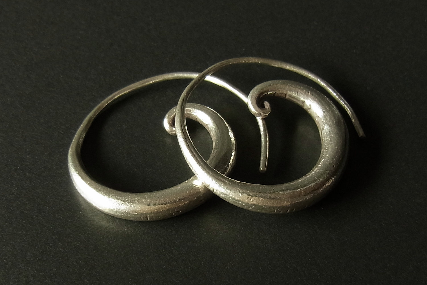 カレンシルバーピアス photo5カレン族シルバーピアス・イヤリング