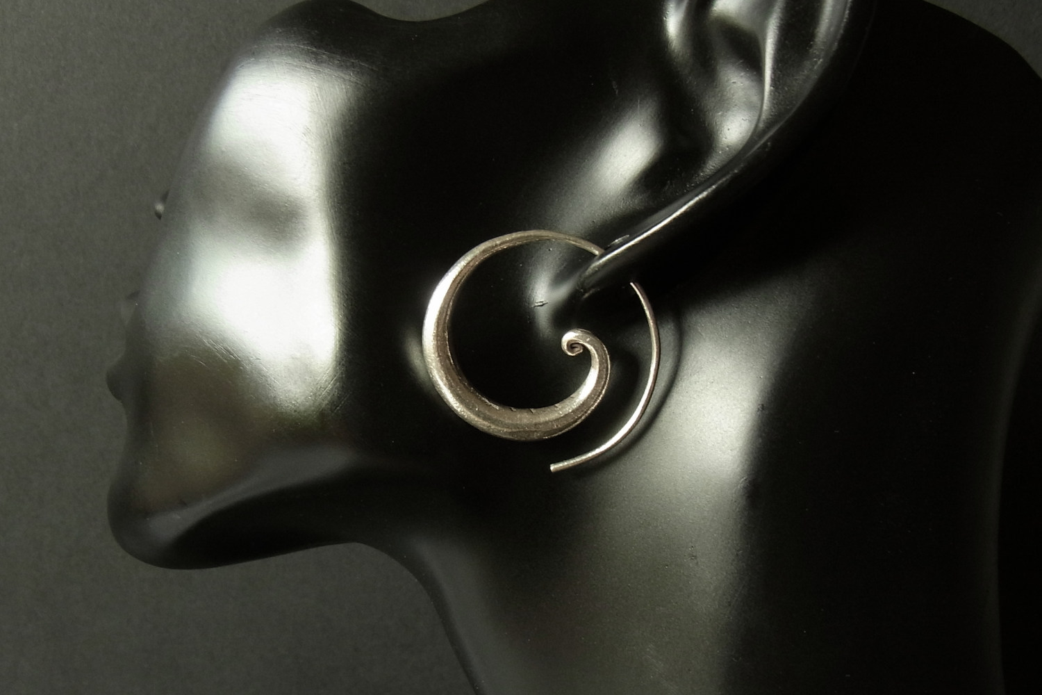 カレンシルバーピアス photo7カレン族シルバーピアス・イヤリング