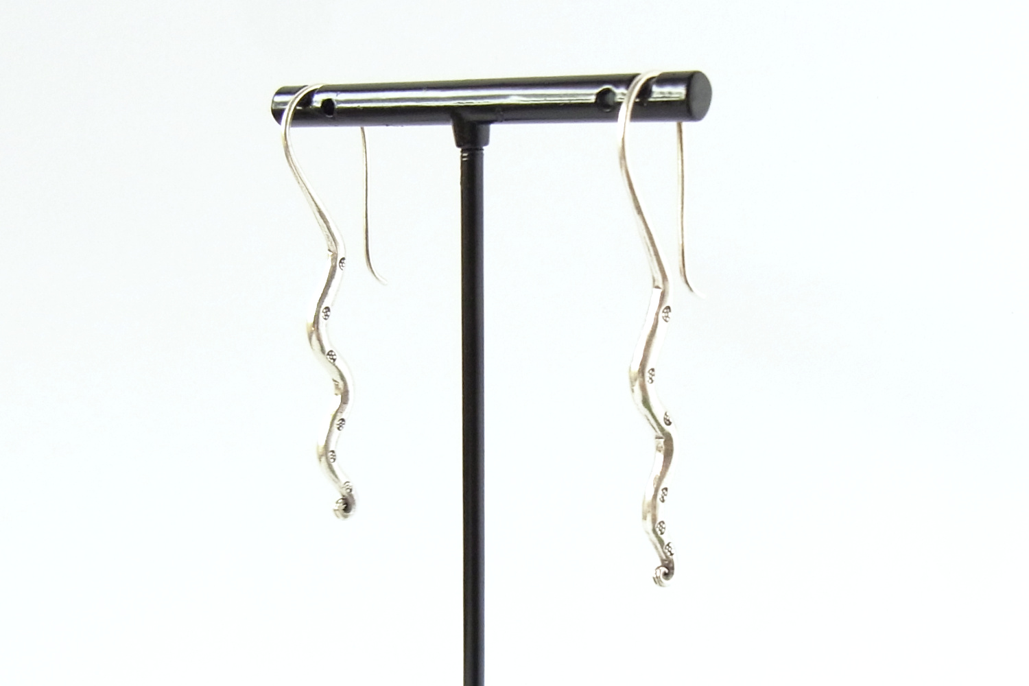 カレンシルバーピアス photo3カレン族シルバーピアス・イヤリング