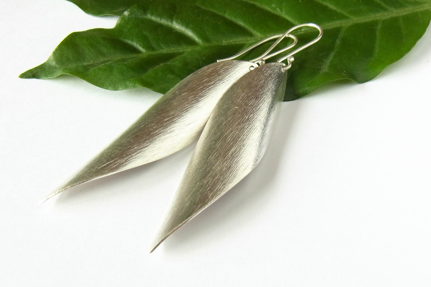 カレンシルバーピアス photo1カレン族シルバーピアス・イヤリング