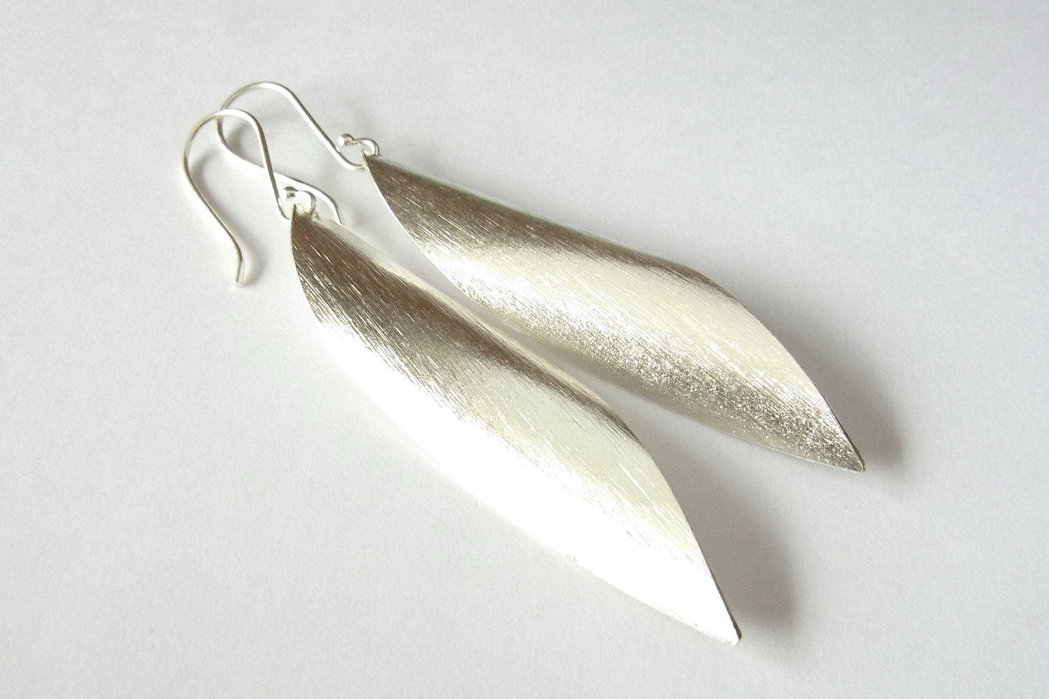 カレンシルバーピアス photo2カレン族シルバーピアス・イヤリング