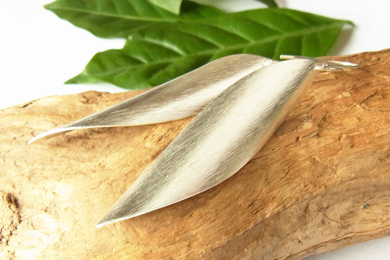 カレンシルバーピアス photo5カレン族シルバーピアス・イヤリング