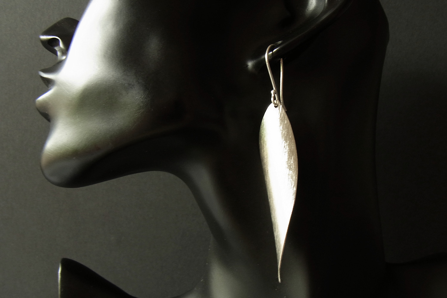 カレンシルバーピアス photo8カレン族シルバーピアス・イヤリング