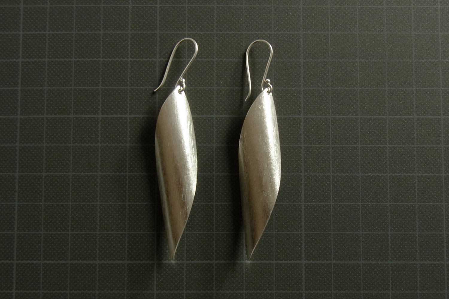 カレンシルバーピアス photo9カレン族シルバーピアス・イヤリング