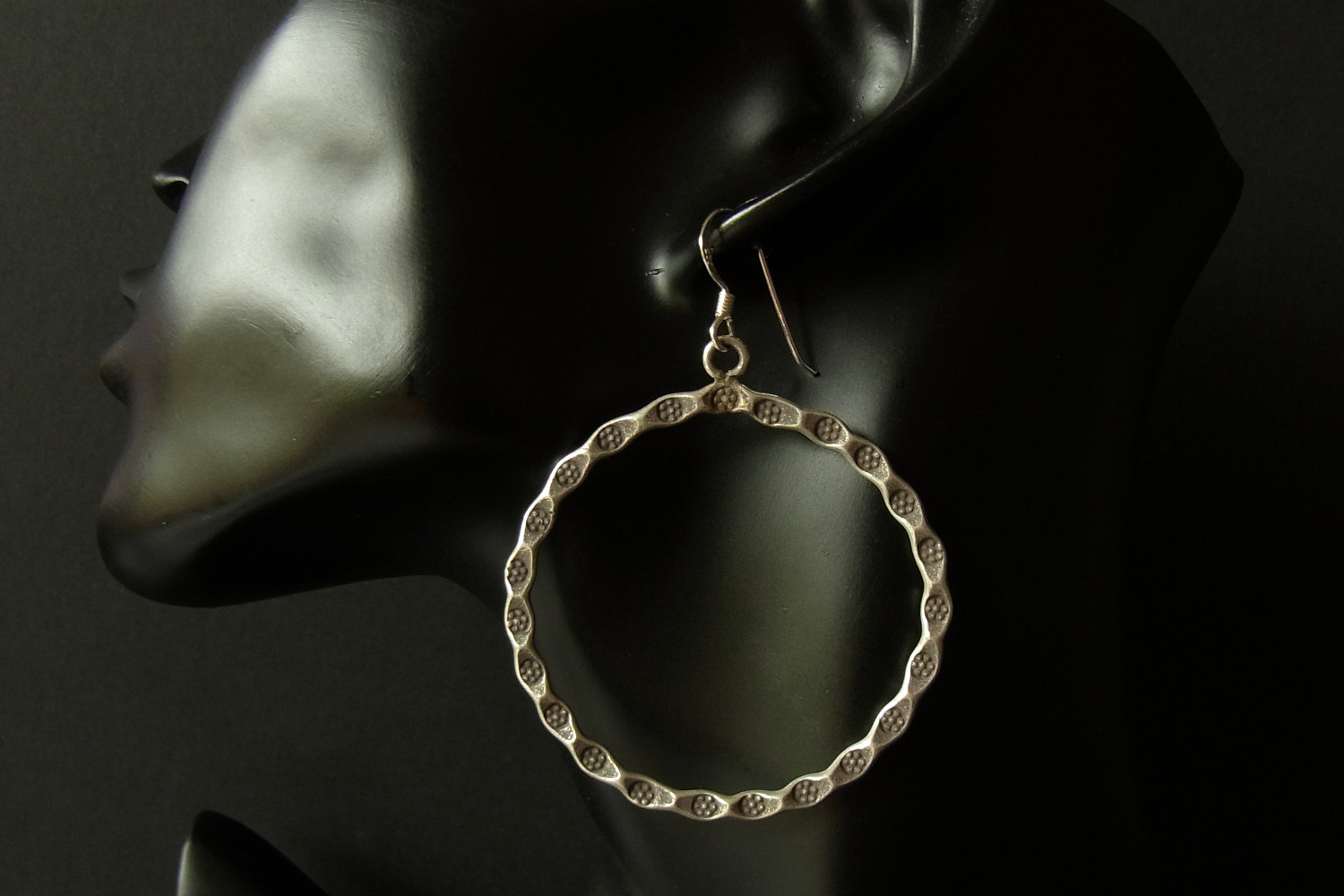 カレンシルバーピアス photo8カレン族シルバーピアス・イヤリング