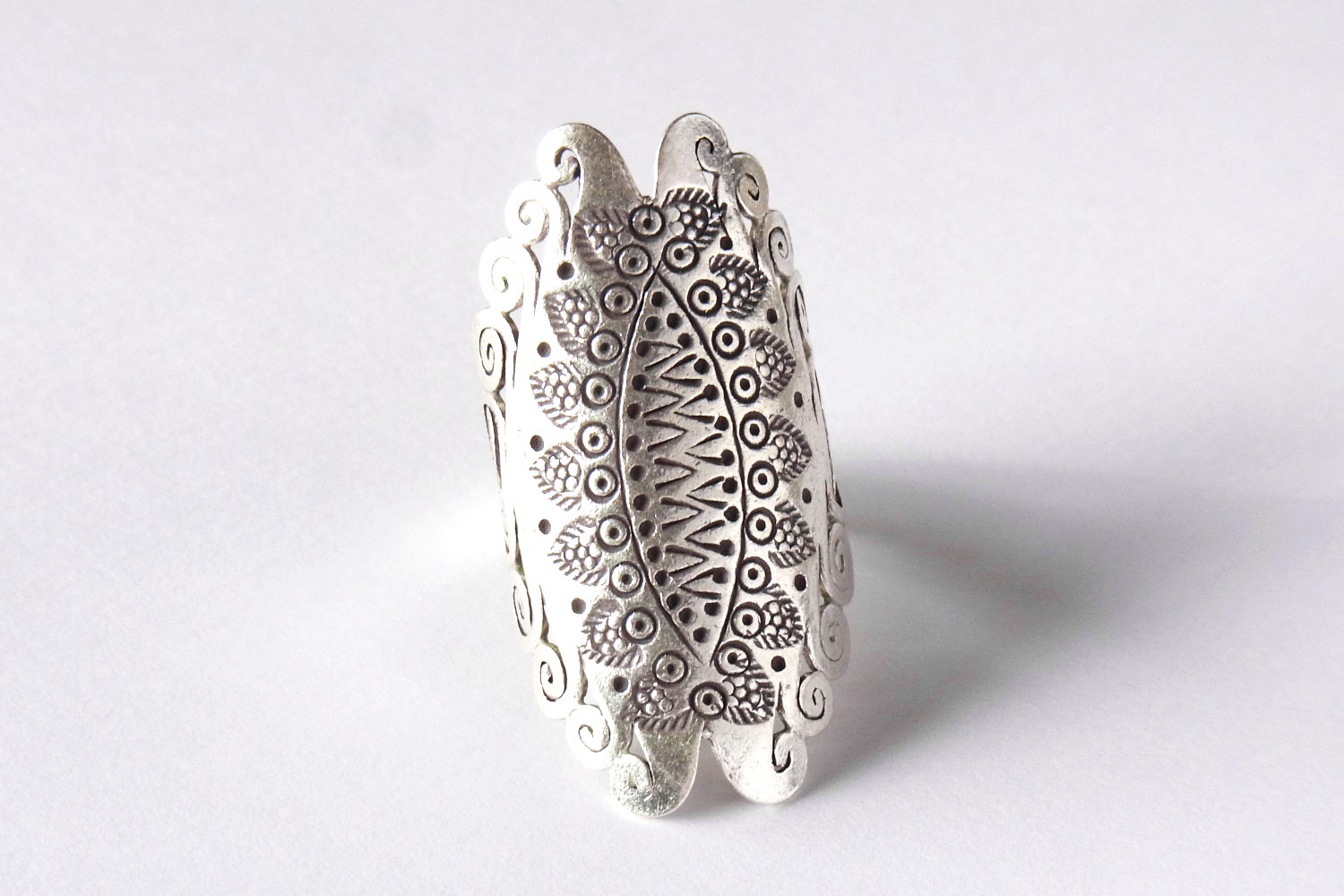 カレンシルバーリング photo2カレン族シルバーリング