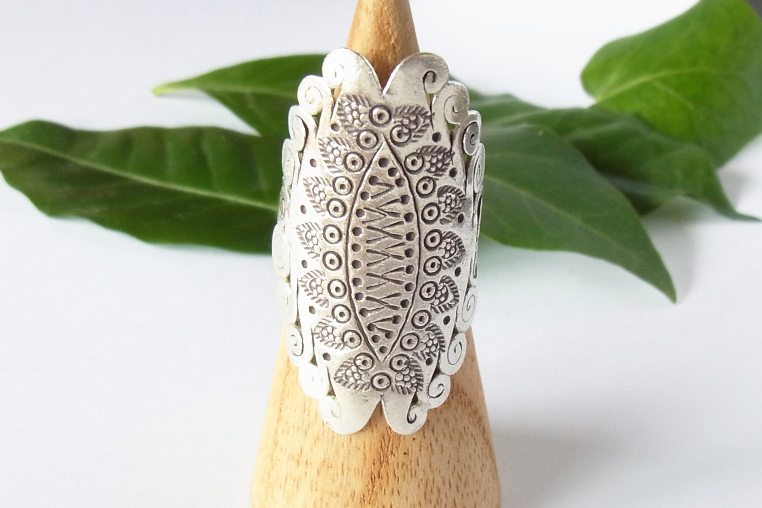 カレンシルバーリング photo3カレン族シルバーリング