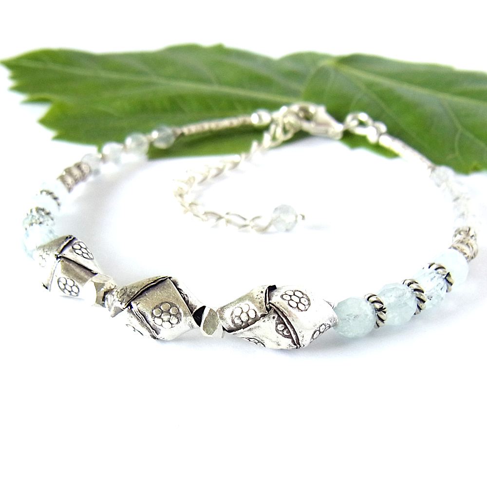 カレン族シルバー＆アクアマリン・ラブラドライトのシルバーブレスレット