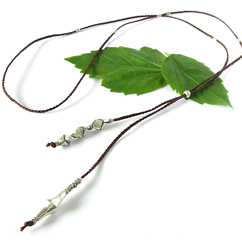 カレン族シルバー＆ワックスコードネックレス